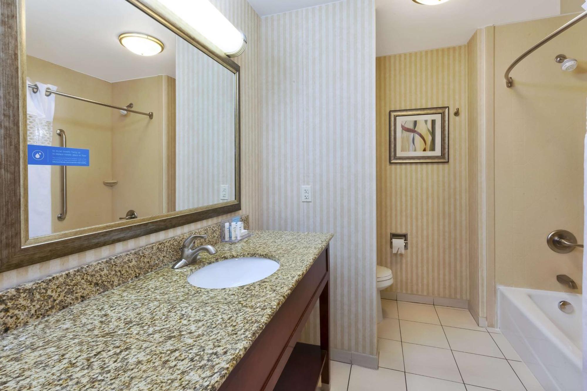 Hampton Inn Detroit/Southgate Dış mekan fotoğraf