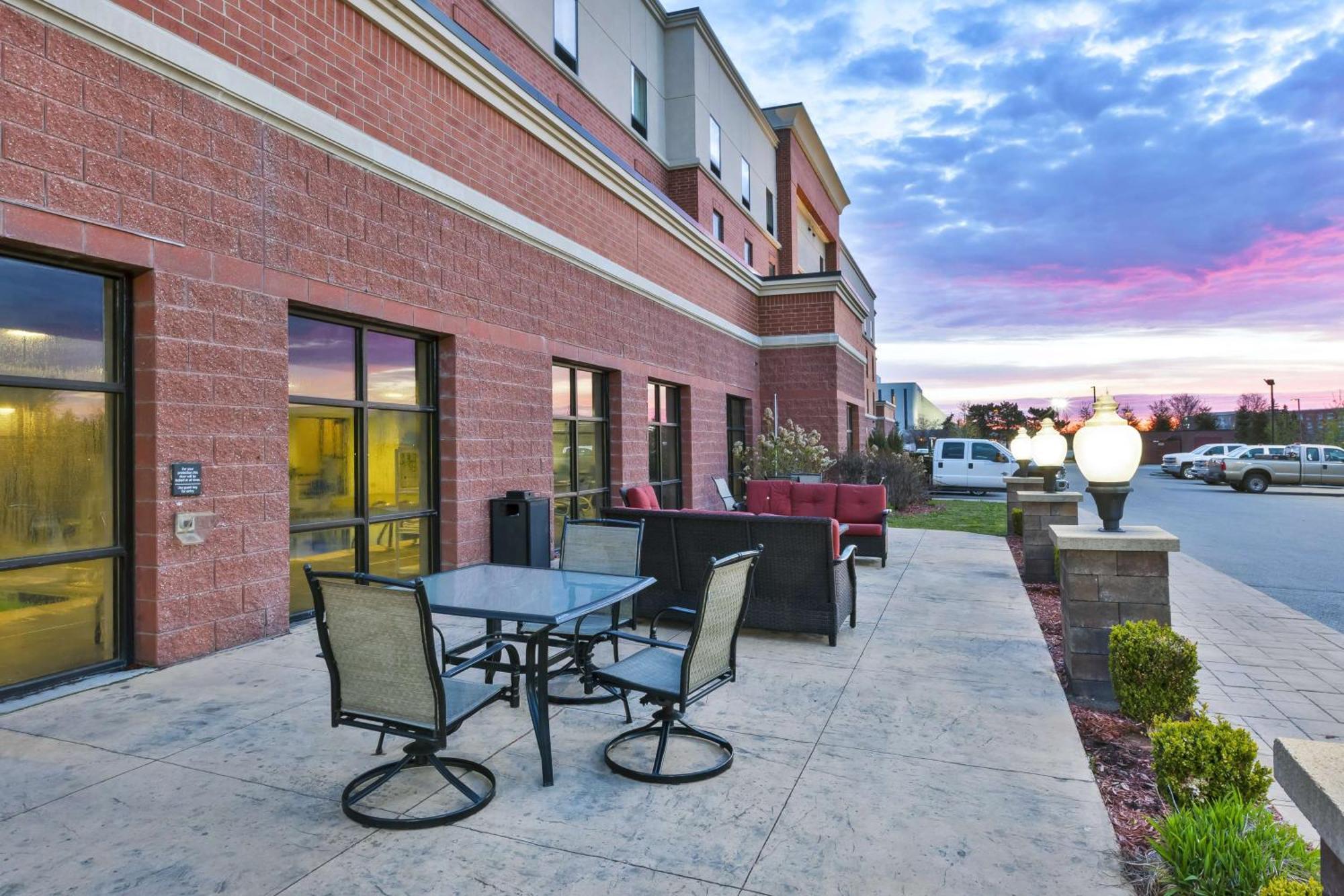 Hampton Inn Detroit/Southgate Dış mekan fotoğraf